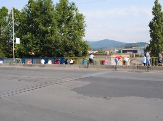 У Мукачеві на один синьо-жовтий міст стане більше (ФОТОРЕПОРТАЖ)