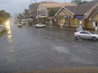 ДТП у голівудському стилі: у Мукачеві іномарка після карколомного заносу врізалась у автомобіль "Daewoo"