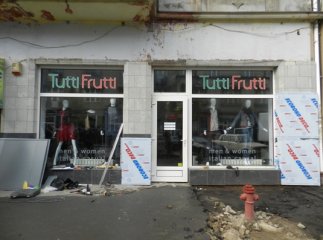 В Ужгороді незаконно змінюють ще один історичний фасад