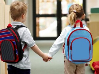 Темно, холодно та страшно: як у закарпатському селі школярі добираються додому