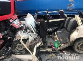 У сусідній області сталась моторошна аварія. Опубліковано відео з місця фатальної ДТП