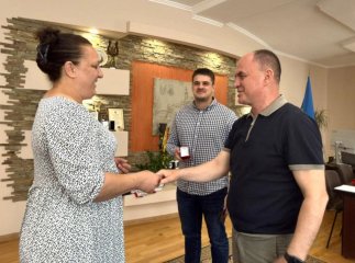 Жінка з Хустської громади отримала почесне звання