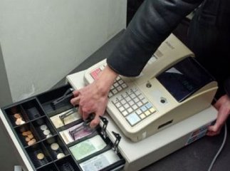 У Мукачеві на Писарєва обчистили касу продовольчого магазину