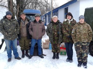Волонтери з Івано-Франківщини привезли необхідне закарпатським добровольцям