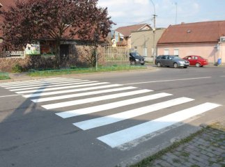 На дорогах Мукачева з’явилася нова дорожня розмітка
