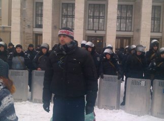 Чоловік, якого "швидка" забрала до лікарні через голодування, вже вдома