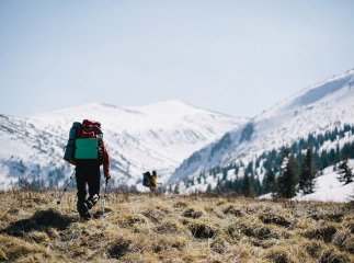 У Карпатах рятувальники продовжують визволяти туристів, які піднімались на гору Піп Іван