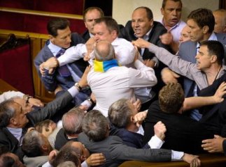 Верховна Рада скасувала прямі трансляції із залу засідань щоб ніхто не бачив як вони б’ються?