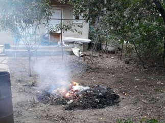 У Мукачеві оштрафують людей, які спалювали сміття