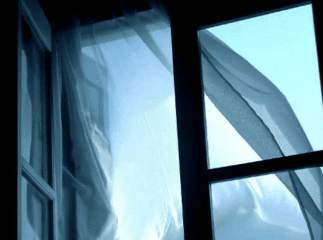 У Мукачеві дівчина скоїла самогубство