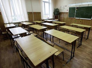 У Маріуполі росіяни "вчитимуть" дітей все літо, щоб русифікувати