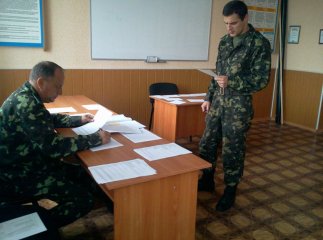 Закарпатський облвійськкомат оприлюднив заяву щодо затримань юнаків прямо на дільницях під час виборів