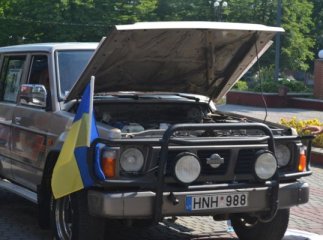 З Тячівщини у зону АТО відправили три автомобілі