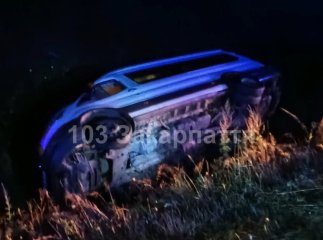 Нічна аварія на Воловеччині: перекинуте авто і троє постраждалих