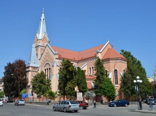 Цієї неділі мукачівців запрошують на концерт
