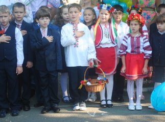 Перший дзвоник відсвяткували у Мукачівській гімназії (ФОТОРЕПОРТАЖ)