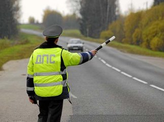 Від сьогодні на дорогах значно побільшає даішників