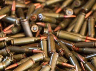 На Мукачівщині чоловік здав боєприпаси, які знайшов посеред вулиці