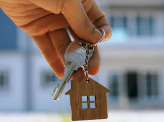 Для українців, які перебувають у Чехії, озвучили новину Українці за кордоном можуть отримати безкоштовне житло