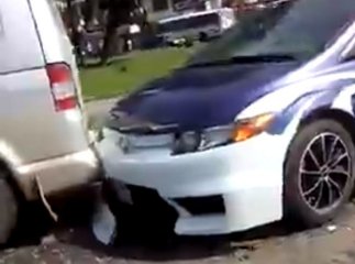 У Мукачеві біля Танку зіткнулись два автомобілі