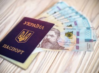 На картку у серпні надійдуть 2 виплати, але окремо: хто отримає до 6000 гривень