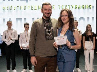У Мукачеві школярка отримала 50 тисяч гривень за найвищі бали на НМТ