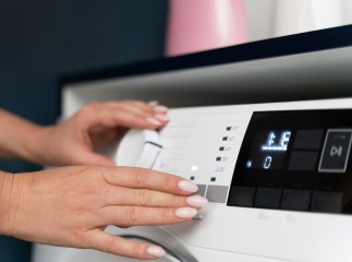 Повинен знати кожен: як позбутися плісняви в пральній машині