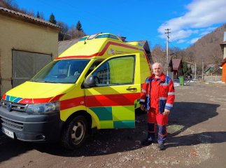 Гірська громада на Тячівщині отримала нове авто для «швидкої»