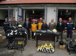 Австрійські благодійники подарували закарпатським рятувальникам бойове спорядження