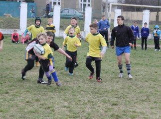 На Закарпатті відбувся перший в історії України Чемпіонат області з регбі-тег серед дітей