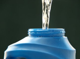 Закарпатець, у якого закінчилась горілка, випив рідину для омивання скла, після чого помер