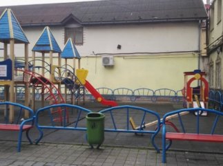 Стіни біля мукачівського кінотеатру планують прикрасити малюнками на дитячу та родинну тематику