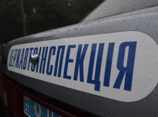 В Ужгороді Daewoo Lanos в’їхав у автомобіль патрульної служби