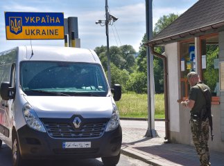 Виїзд чоловіків за кордон: озвучено важливу інформацію для українців Виїзд за кордон: озвучено новину для всіх чоловіків