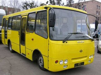 У маршрутці сполученням Мукачево-Зубівка водій побив пасажира