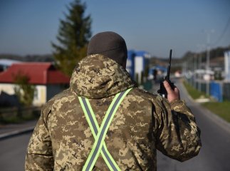 Жінка хотіла перетнути кордон автомобілем: прикордонники розповіли про випадок на КПП «Лужанка»