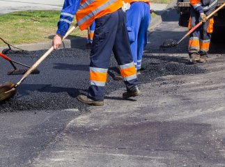 Затори на трасі Київ-Чоп: водіям розповіли, доки триватимуть ремонти Затори на трасі Київ-Чоп: водіям розповіли, доки триватимуть ремонти
