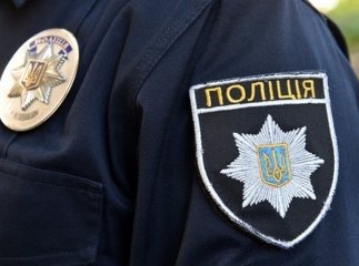 П’яний юнак хотів побити поліцейських