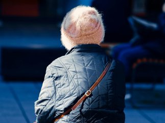 Скільки потрібно мати стажу для пенсії в 2026 році