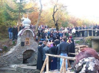На Воловеччині відновили цілюще джерело, про унікальні купальні якого було відомо ще у XVII столітті