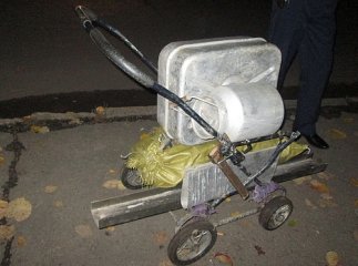 Міліціонери затримали грабіжника саме в той момент, коли він перевозив крадені речі
