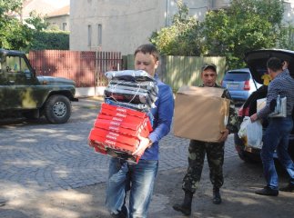 Мукачівським воякам передали необхідну допомогу (ФОТОРЕПОРТАЖ)