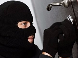 Чоловік намагався незаконно проникнути до будинку сусіда