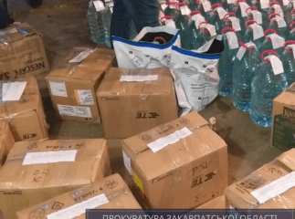 В Ужгороді припинено діяльність підпільного цеху, де виробляли сурогат алкоголю