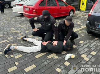 Поліція Закарпаття виявила наркоторговця, який збував «солі»