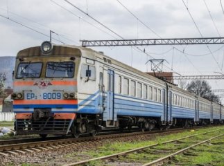 На Закарпатті подорожчали тарифи на проїзд у приміських потягах