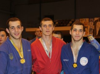 25-річний уродженець Тячівщини готується до чемпіонату світу з бойового самбо