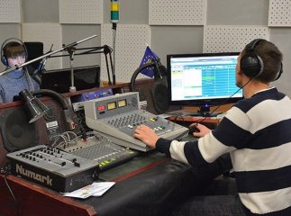 "Врятувати станцію може хіба всеукраїнський галас", – ведучі "Тиси ФМ" про можливе закриття радіохвилі