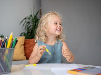 Щомісяця 8000 гривень: чи доступні виплати «єЯсла» без оформлення догляду за дитиною
