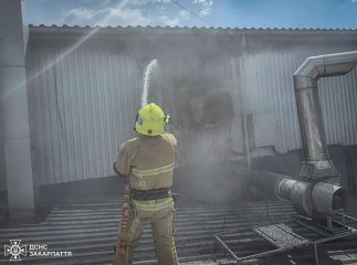 На Рахівщині вогнеборці рятували пекарню
